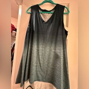 LuLaRoe v-neck tank XL